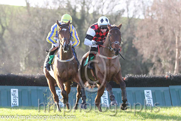 04 Beau Ballistic & R Loughran - 4th (1, royal blue and yellow stripes) & 06 Cloch Fada & M P Fogarty - PU (2, red and black diamonds) - FT8E1142-25