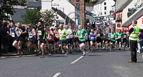 Start of 2011 Lurig Mountain Race - IMG_0034-e