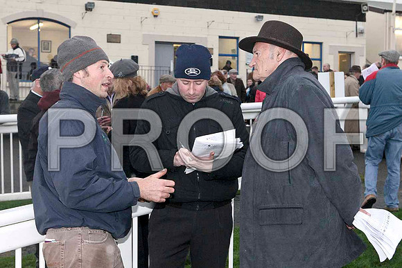 SRB Crawford (left) winning trainer of Call Box talking ot the press after the race - IMG_9605-e2