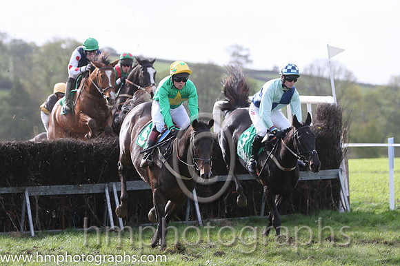 08th Tick Tock Tim and Paul Power - PU - 08th (9 ,emerald green, yellow star ) Trainer - V L Halley   02 LOL JK and J C barry - - 02nd (3 ,light green and dark blue qtrd ) Trainer - Mrs Janet Riordan