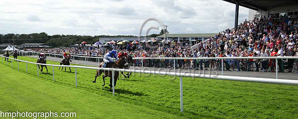 01st Typical Thomas (9 , blue, white diabolo ) Jockey: Peter Smithers7 , Trainer: James Andrew Fahey