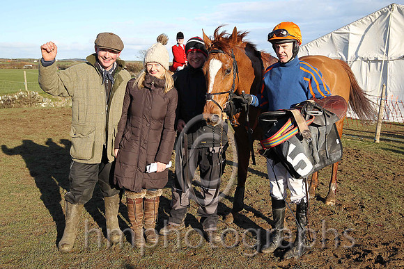 01st WHINSTONE DEE and M J O'Hare ( 5 , BLUE; blue,orange striped sleeves; orange cap ) Trainer: Eamon McCann,, Owner : Eamon McCann