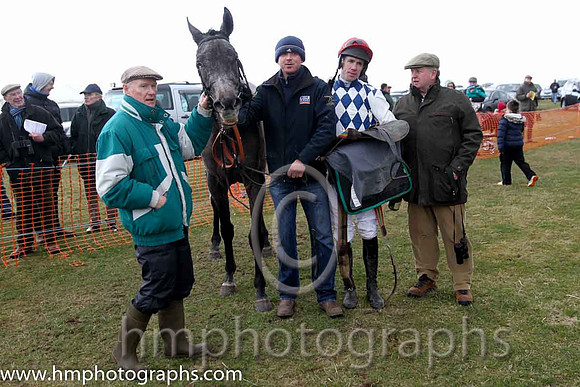 01st Fagan ( 1 )  Derek O'Connor - Trainer: I R Ferguson - navy and white diamonds