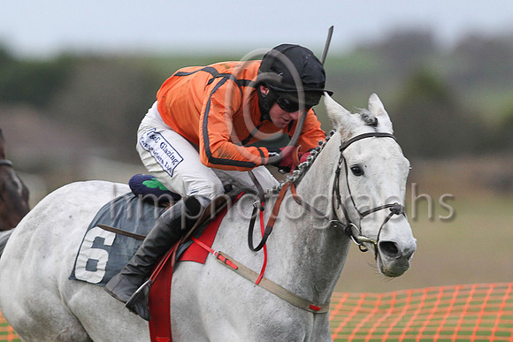 01st BI QUINI TIEP (FR) and D G Lavery ( 6 , ORANGE,black seams; black cap ) Trainer: B.R. Hamilton , Owner : Nigel Baring