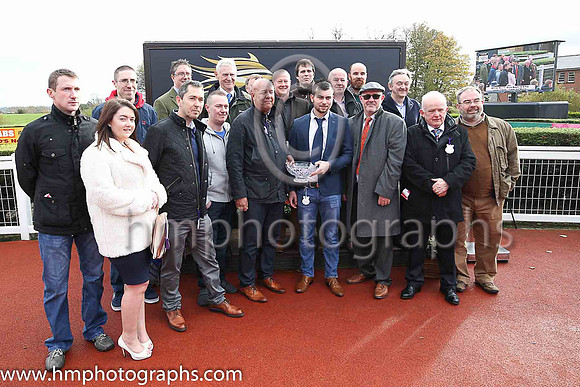 01st Airlie Beach and R Walsh ( 1 , blue, light blue star, yellow seams ) Trainer - W P Mullins , Owner - Supreme Horse Racing Club  K Sharp