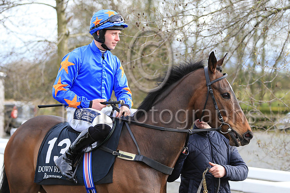 PU Easy Cash D'Alex and J C Canavan 2 ( 13 , blue ) Trainer - Ronan McNally , Owner - Ronan M P McNally