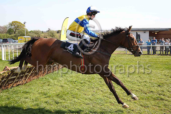 03rd Ned?s Island and J J Slevin ( 4 , yellow, royal blue hoop ) Trainer - D M O?Brien , Owner - Edward Power