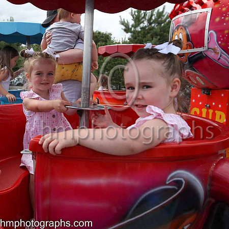 Rosa and Remi Fleming form Killough having fun at The Family Fun Raceday at Downpatrick Race Course on Wednesday 13th July 2022.
