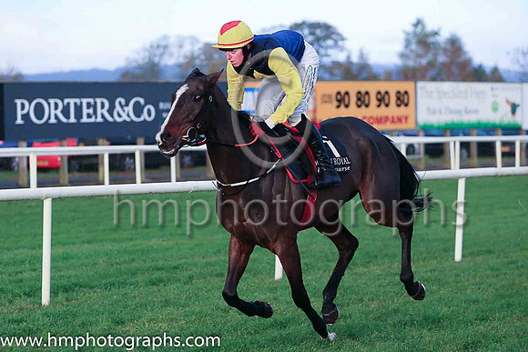 01st Realt Mor and K M Donoghue ( 1 , black, yellow diamond ) Trainer - G Elliott , Owner - Mrs P Sloan