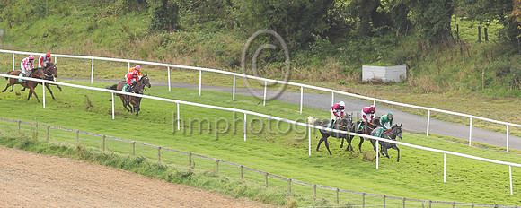 05th Grey Girly and K M Donoghue ( 10 , green ) Trainer - S R B Crawford , Owner - Simon Munir  Isaac Souede