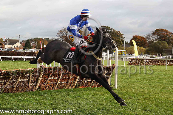 07th Rancher Lass and D Meyler ( 10 , blue, white band ) Trainer - K Thornton , Owner - Mrs Dorothy L Murdoch-Gourley