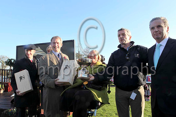 Mr Colm A Murphy wining trainer , Mrs Ruth Paterson, Mr Owen Paterson , Mrs Elspeth Nicholson Mr Michael O'Leary winning Owner and Mr Jim Nicholson - IMG_9673-e2