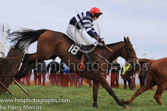 01st WEAKFIELD and A J Fox ( 18 , DARK BLUE  WHITE HOOPS; dark blue  white hooped sleeves; red cap ) Trainer: Gavin Cromwell , Owner : Racing Partnership Danestown