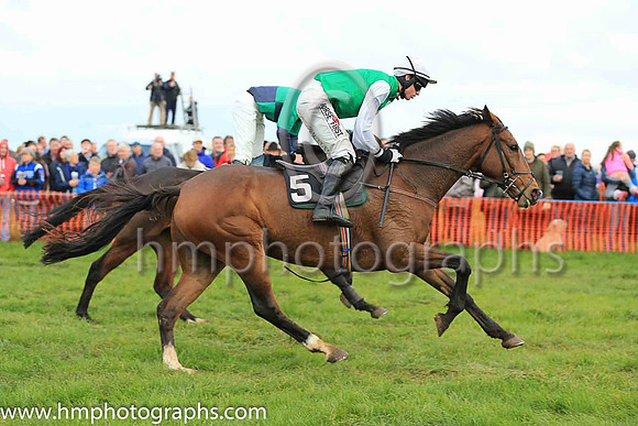 03rd MILAN FLYER and J C Barry ( 5 , EMERALD GREEN; white sleeves; white cap ) Trainer: Gary McGill,, Owner : McGill, Oran