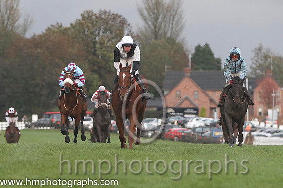 03 Adamstown & Mr W Thompson - 3rd (1, black and white qtrd) - FT8E0519-9