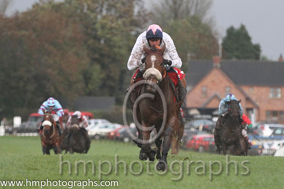 01 Moonshine Lad & Mr S Clements - winners (5, white, dark blue cross) - FT8E0510-4