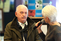 Pamela Ballentine interviews Johnny Lumley - FT8E2068