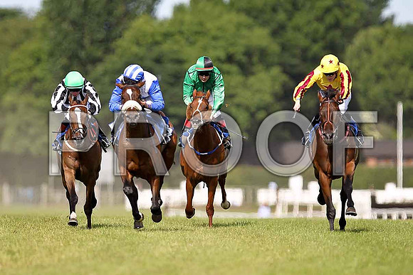 Frenka 3rd, Jockey C D Hayes , Vampire Blues Winner , Jockey K Latham , Irish Reel 4th Jockey P J Smullen & sarsfield Legend 2nd , Jockey W J Lee - FT8E1596-e