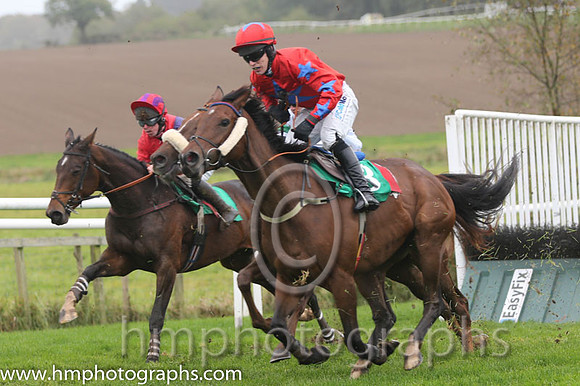 05 DushyDancer and I J McCarthy - PU - 05th (3 ,Red, blue star ) Trainer - J P brennan