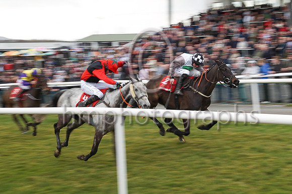 01st Shanklys Dawn and A W Short 5 ( 9 , red amd black qtrd ) Trainer - P J Rothwell , Owner - James Guilfoyle