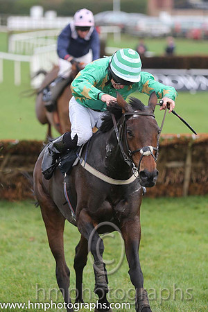 03 Melbourne Lady and M W Bowes - - 03rd (5 ,emerald green, yellow stars ) Trainer - P Fegan