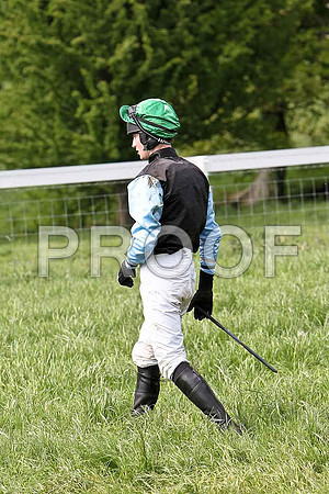 Fifth Race Div 2 - Chestnut Power (17) Fell, Rider J C Barry & Muireads Girl (34) 5th, Rider J J Gault - CU2D9697-e