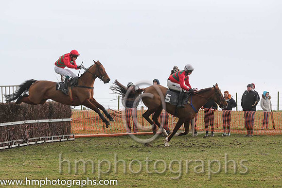 03rd Me And Julio ( 1 )  M F Rice - Trainer: Nessa Toher - red, emerald green chevrons and 02nd Maple Mons ( 5 )  B O'Neill - Trainer: D M Christie - red, gren chevrons, white cap