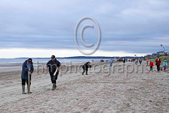 Laytown Races 2011 - Clearing up! - IMG_9566-e2
