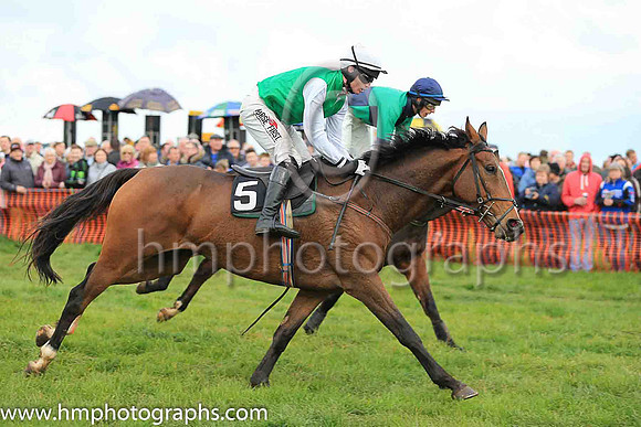03rd MILAN FLYER and J C Barry ( 5 , EMERALD GREEN; white sleeves; white cap ) Trainer: Gary McGill,, Owner : McGill, Oran