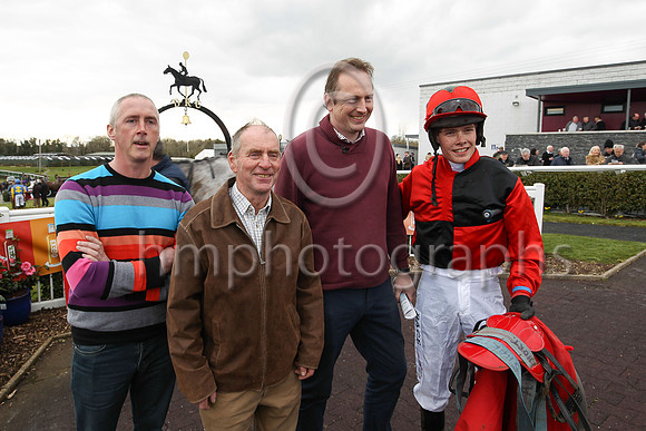 01st Shanklys Dawn and A W Short 5 ( 9 , red amd black qtrd ) Trainer - P J Rothwell , Owner - James Guilfoyle