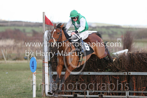 01 Oscar Day  J J Codd - Trainer : Peter Maher, Green, white star