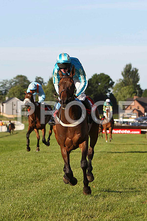 Mon Oiseau 4th, Jockey A F Lynch - CU2D0169-e