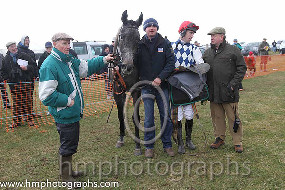 01st Fagan ( 1 )  Derek O'Connor - Trainer: I R Ferguson - navy and white diamonds