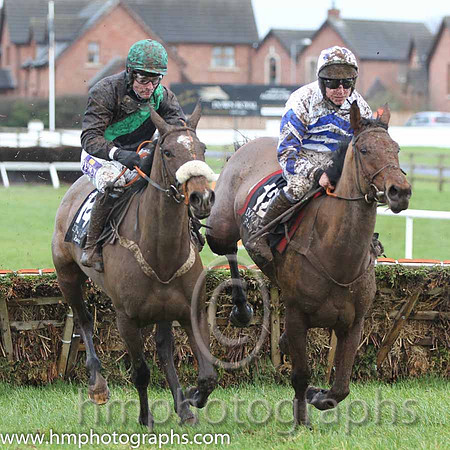 09 Without Wings & B T O'Connell - 9th (14, black, emerald green sash) & 08 Shantou Shine & P T Enright - 8th (12, white and royal blue chevrons) - FT8E3022-38