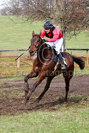 Race 3 Div 1 - Trust Ben 6th, jockey G A Carlisle - CU2D7107-e