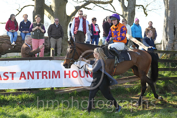01st - Mia's Storm (1)  N McParlan - Trainer: S R B Crawford - orange, purple star