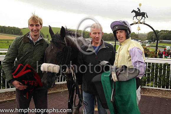 01st Mister To Mister and Brian Hayes ( 8 , yellow, mauve sleeves ) Trainer - B Arthey , Owner - C Gault