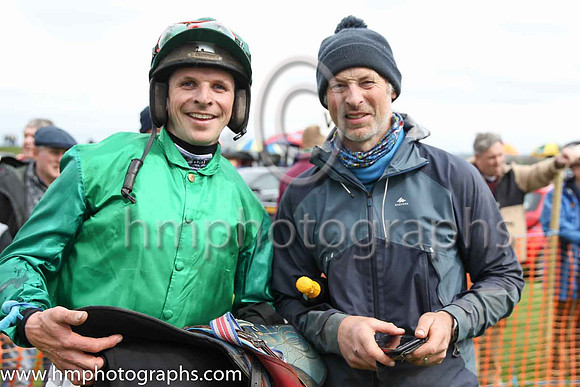01st IT'S FOR ME (FR) and B G Crawford ( 20 , EMERALD GREEN; dark green sleeves; dark green cap,emerald green spots ) Trainer: S.R.B. Crawford,, Owner : Isaac Souede Simon Munir