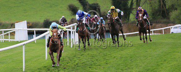 01st HIDDEN LAND and Mr J. C. Barry (5) ( 3 , Light blue , yellow cross ) Trainer - ANDREW KINIRONS , Owner - P J P Byrne