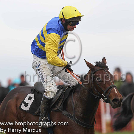 SHIPWRECK and N McParlan ( 9 , ROYAL BLUE  YELLOW HOOPS; yellow sleeves; yellow cap ) Trainer: C.A. McBratney , Owner : Templeburn Racing Syndicate