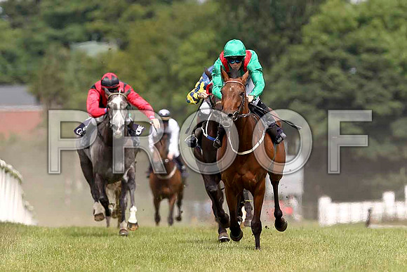 Shareen.  Winner, Jockey B A Curtis - FT8E1520-e