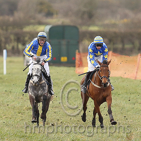 01st HAYLEY BELLE and M J O'Hare ( 6 , ROYAL BLUE,yellow star; royal blue,yellow stars sleeves; royal blue  yellow hooped cap ) Trainer: J.G. Cosgrave,, Owner : Ian W. Moore