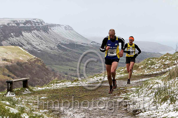 Dale Mathers - Newry City Runners, 5th in 36.41 & Sharon Trimble - North Belfast Harriers, Ist Women in 36.56  - FT8E8074-e