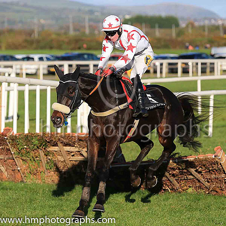 01st Wakea and D Meyler ( 5 , white, red seams ) Trainer - K Thornton , Owner - Gary Ryan