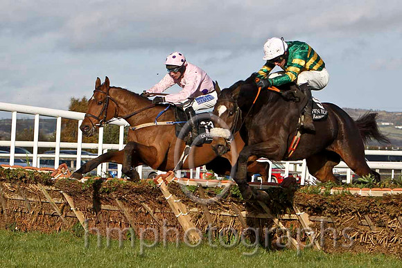Slew Charm & A P Thornton - 3rd (13,pink, large purple spots ) & Thomas Edison & M P Walsh - 2nd (5,emerald, green and orange hoops  - FT8E7982-e2