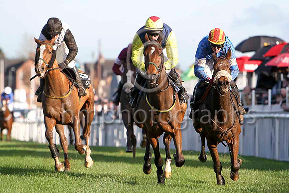 Leroy Parker 3rd - Jockey P Carberry , Blue Cannon Winner - Jockey D J Condon & Experimentalist 2nd - Jockey K M Donoghue - FT8E6428-e
