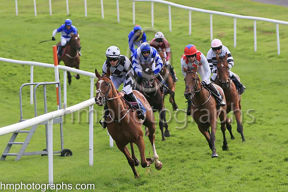 01st Rexem (3 , white, blue diamonds ) Jockey: Mr B W Harvey7 , Trainer: John C McConnell