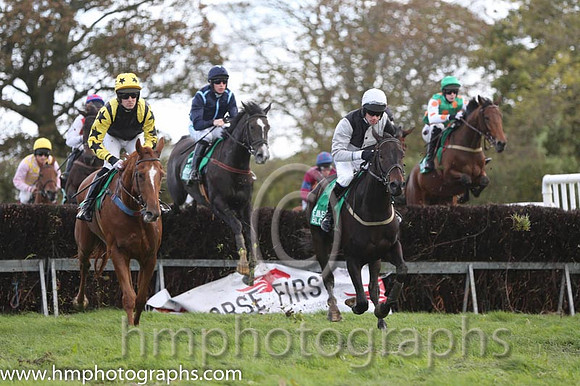 07 Ballyrath and Derek O'Connor - - 07th (1 ,black and white qtrs ) Trainer - Colin S McKeever