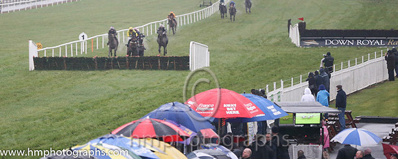 01 Drumlee Lad and Mr N McParlan - - 01st (5 ,yellow and emerald green diabolo ) Trainer - S McParlan