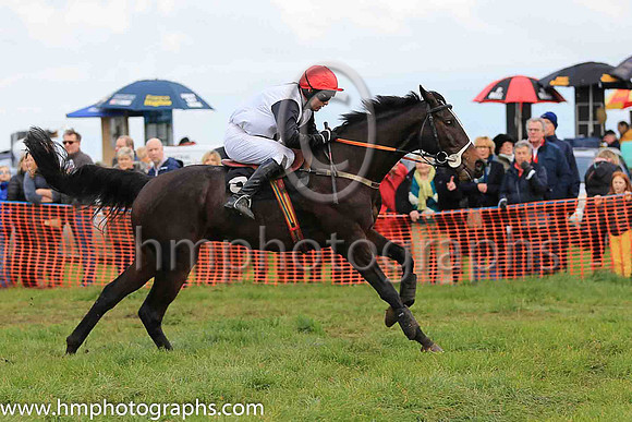 04th BOBOWEN and M J O'Hare ( 3 , WHITE,black panel; black sleeves; red cap ) Trainer: Caroline McCaldin,, Owner : Niall McCarthy  Caroline McCaldin